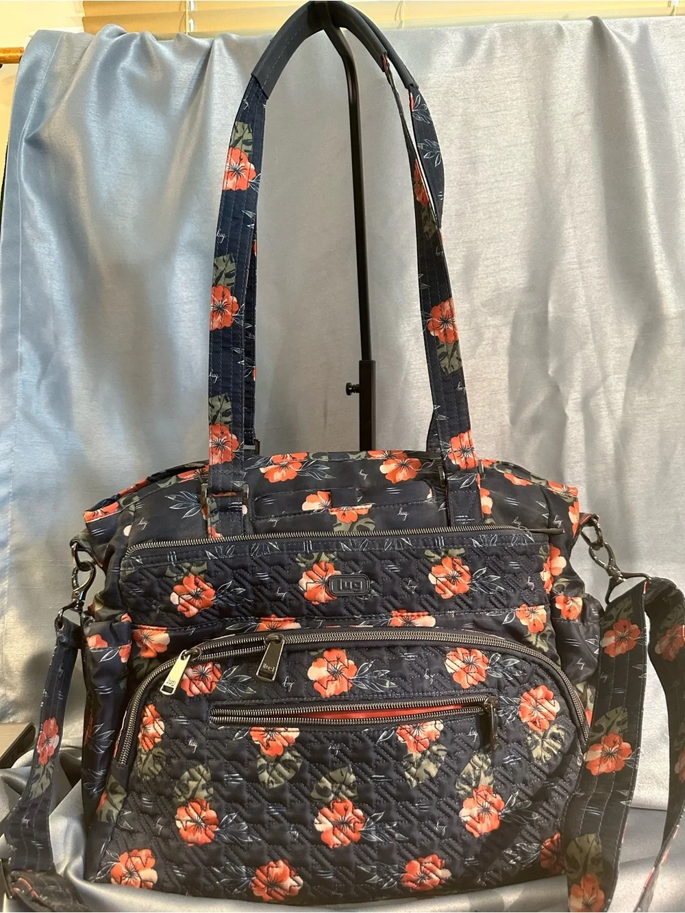 lug Quilted Floral Tote in Black with Orange Flowers - Picture 2 of 9